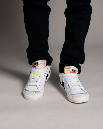 Zapatillas Nike Blazer Bajo 77 Jumbo Blanco Negro