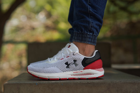 zapatillas Under Armour HOVR Intake 6