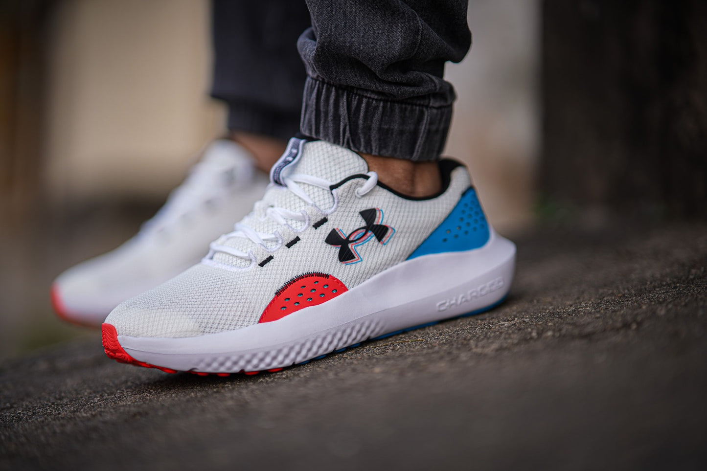 Zapatillas Under Armour Charged Surge 4