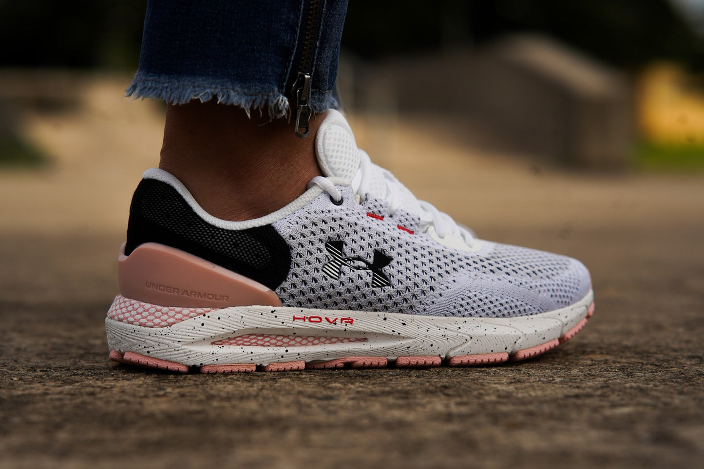 Zapatillas Under Armour HOVR Intake 6