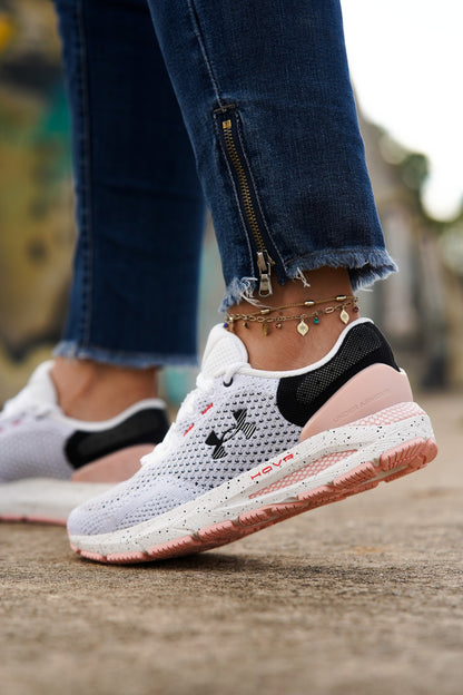 Zapatillas Under Armour HOVR Intake 6