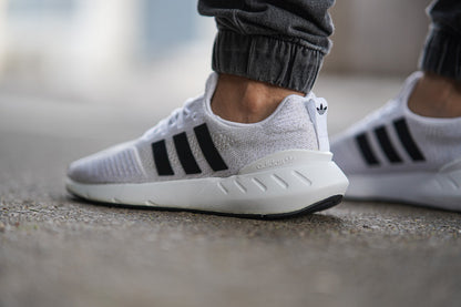 Zapatilla adidas Swift Run 22